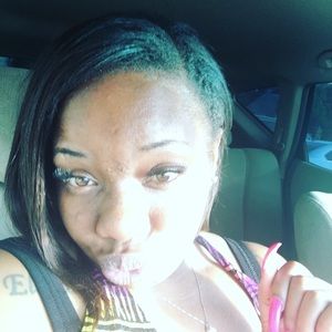 Meet your Posher, Kenyada